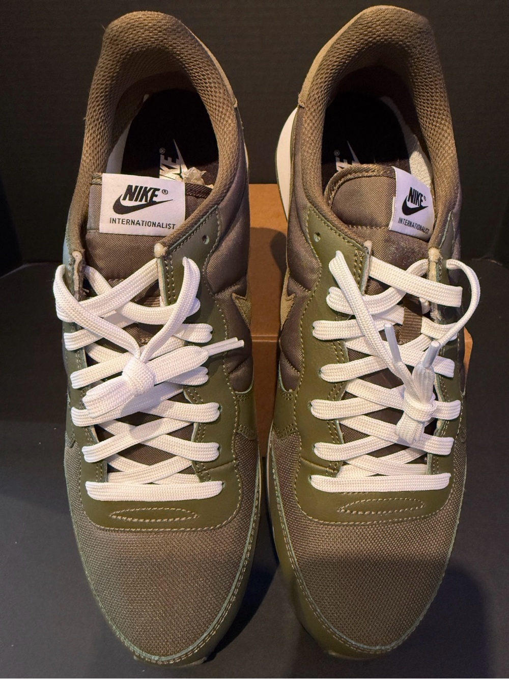 Men’s Nike Internationalist Olive Green Men's Sneakers - Casual Comfort 12M - Picture 3 of 5